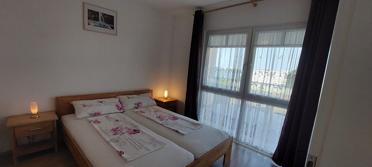 Kuća u Privlaci, 200m², 7 soba — slika 5