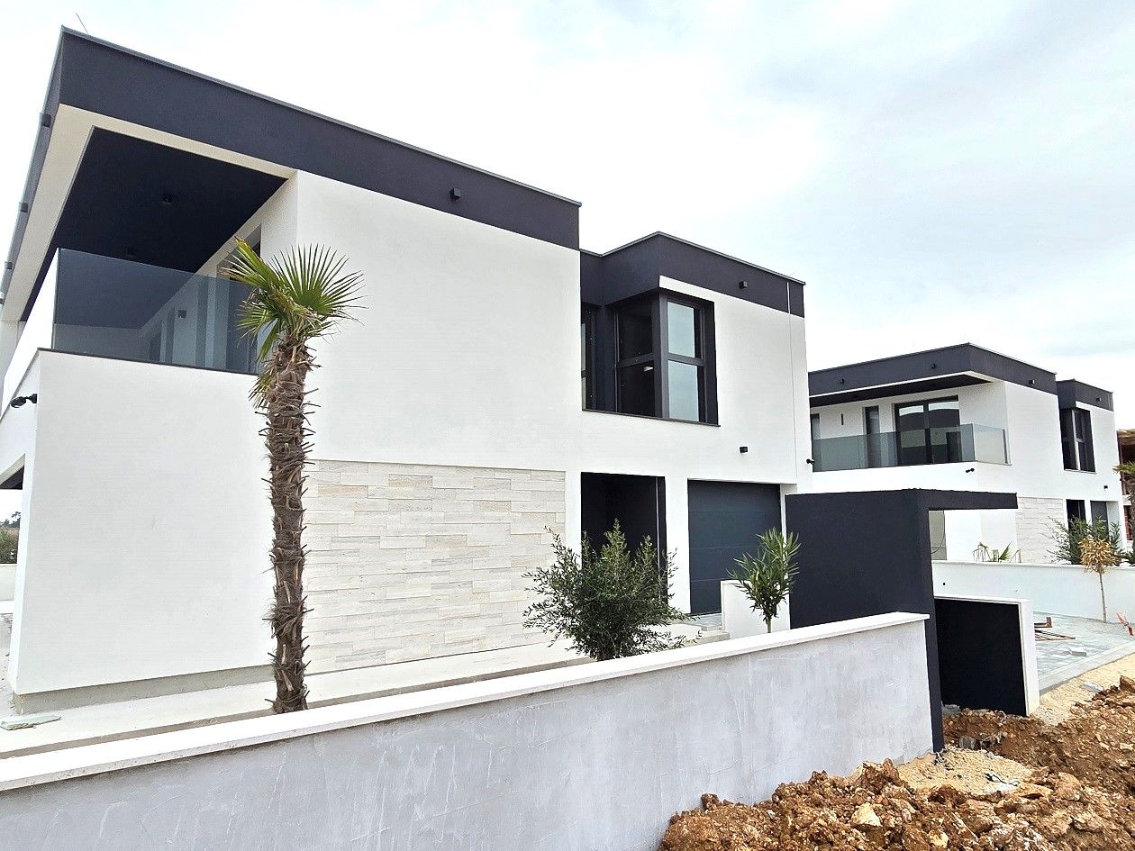 Kuća u Privlaci, 180m², 4 sobe — slika 3