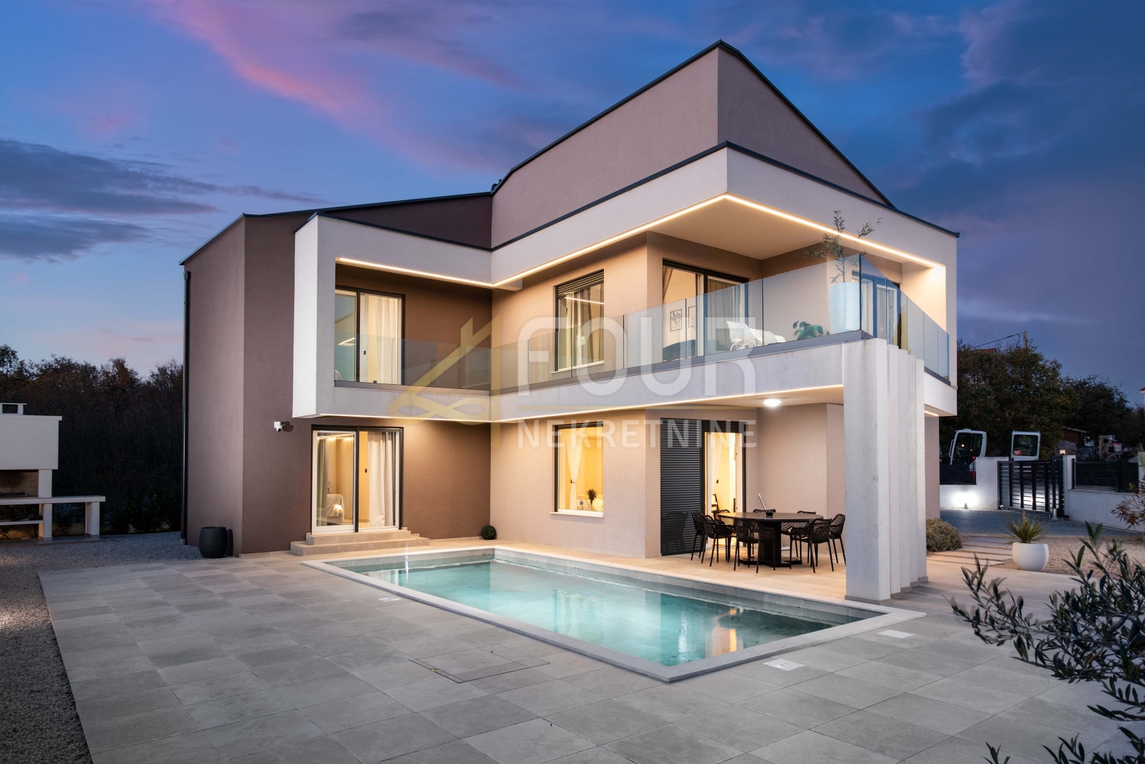 Kuća u Vrbniku, 175m², 4 sobe