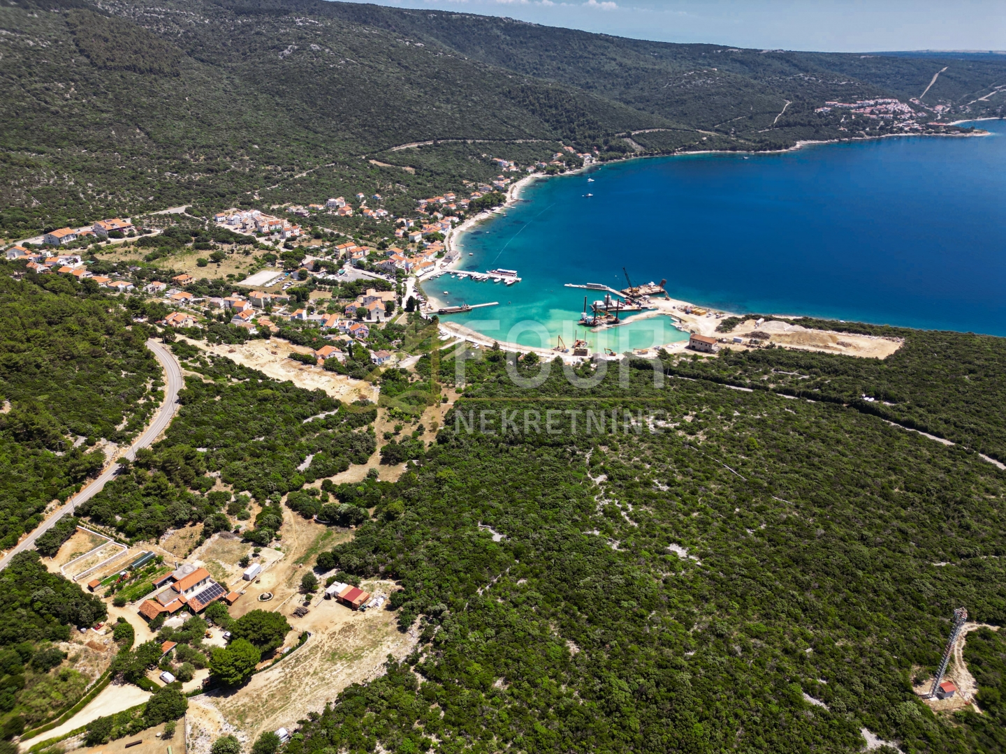 Terreno u Cresu, 1962m²
