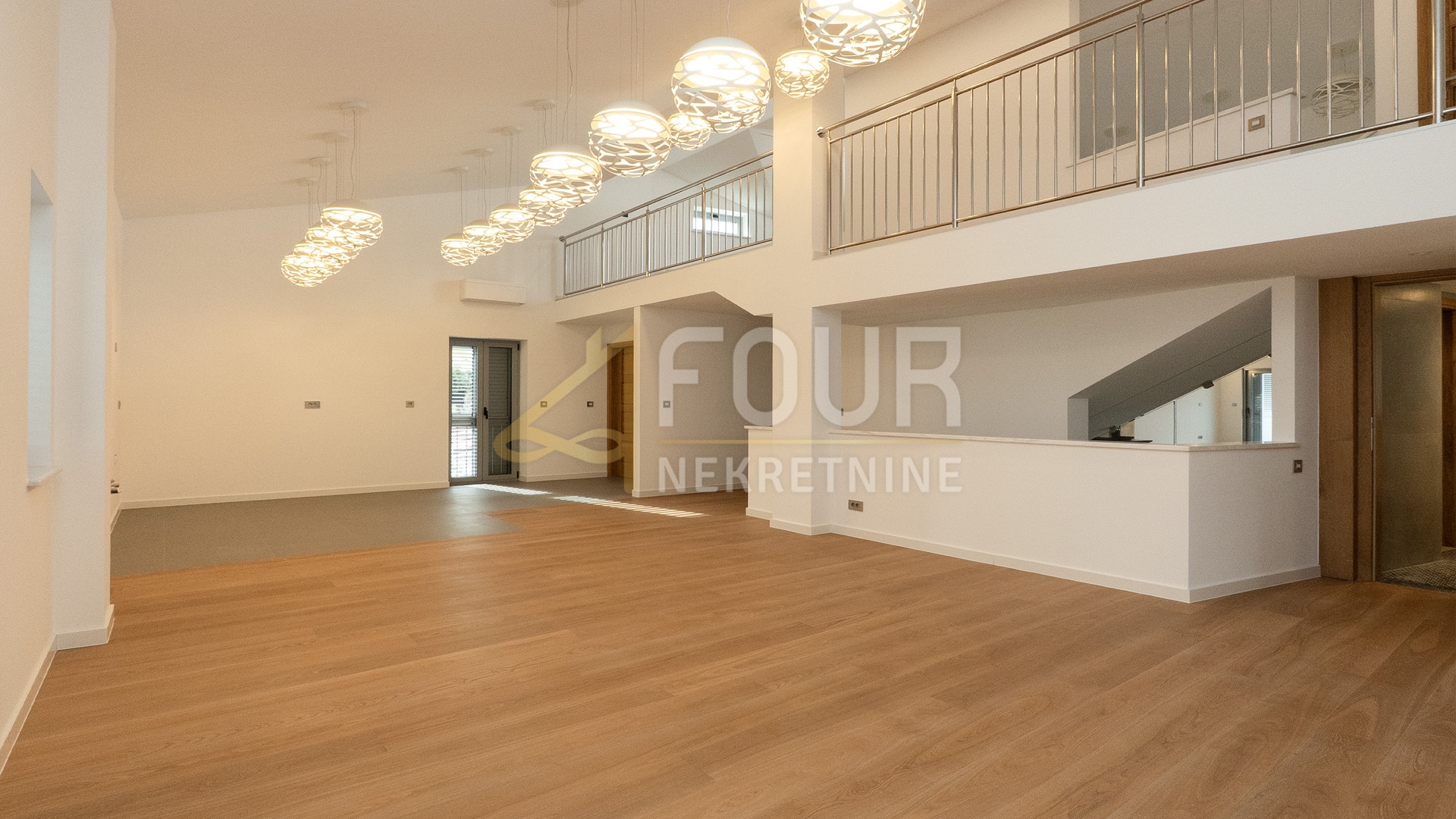 Kuća u Kraljevici, 635m², 3 sobe, slika 4