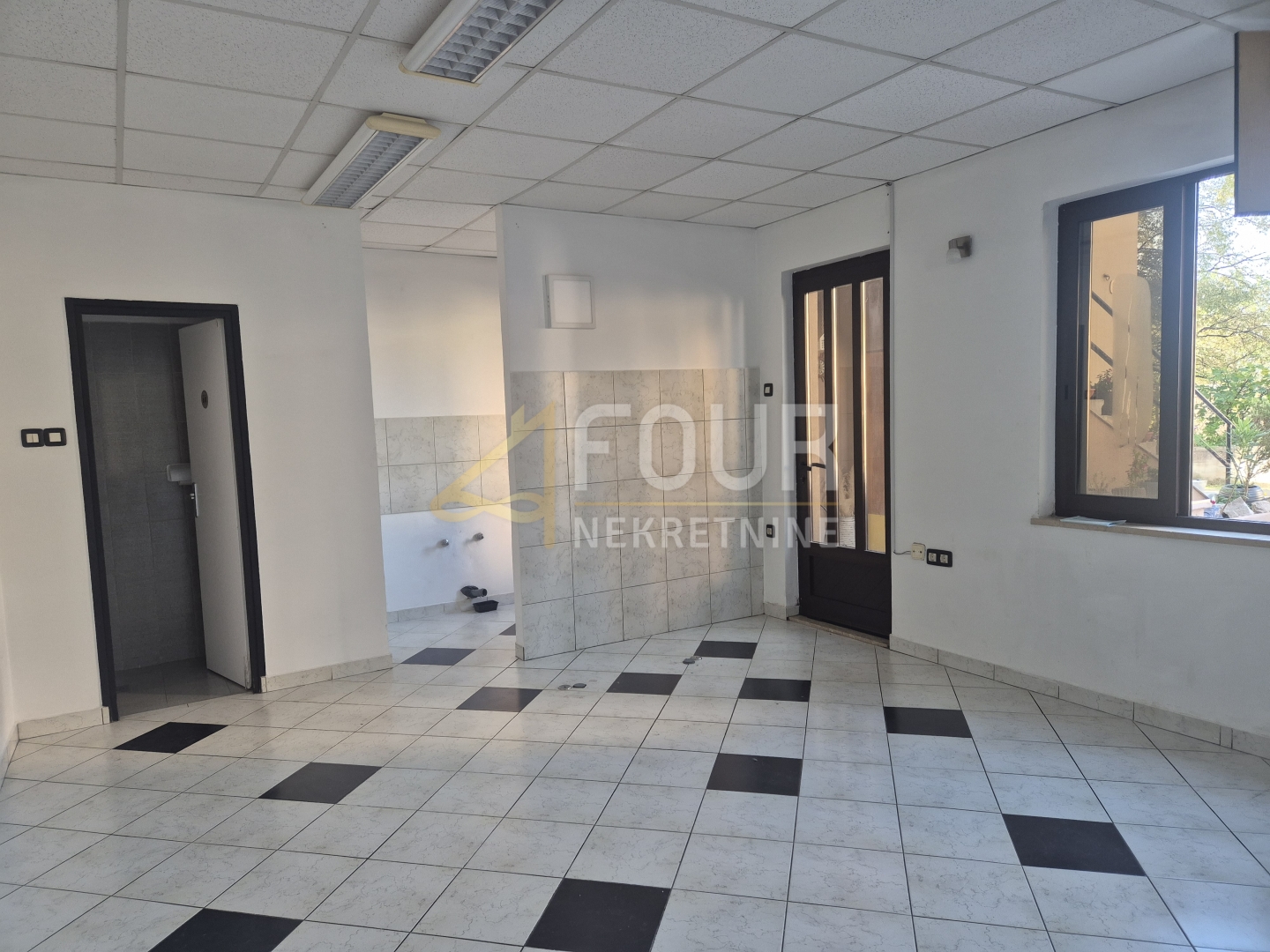 Gewerbefläche u Rijeci, 30m²