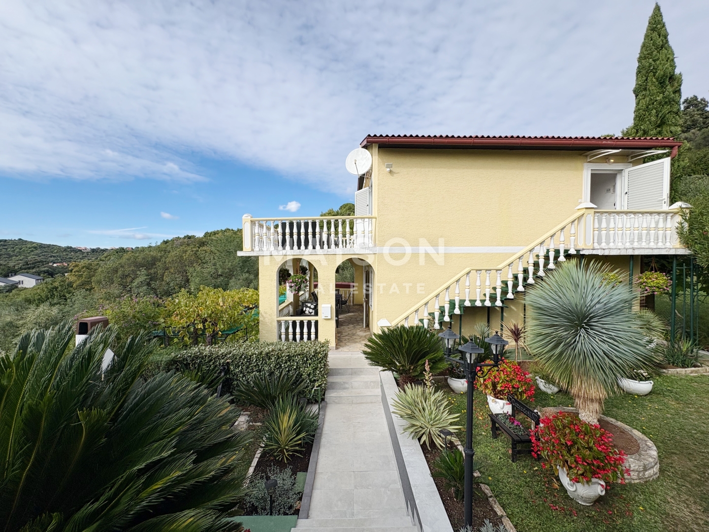 Kuća u Rabu, 188m², 4 sobe