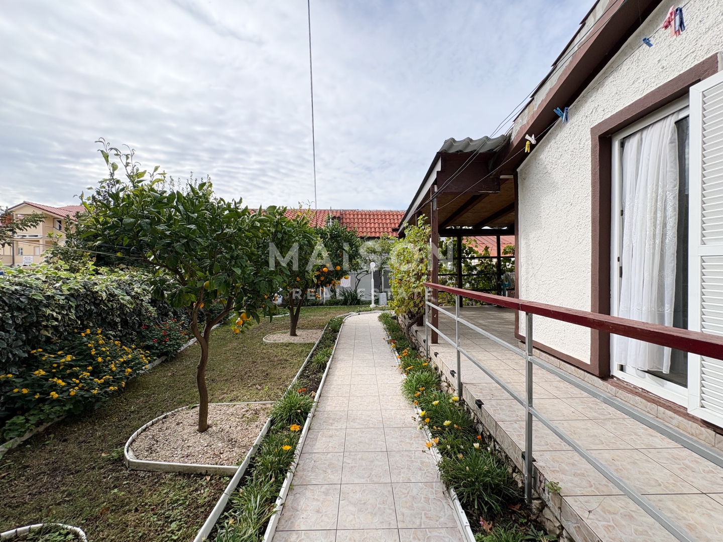 Kuća u Rabu, 130m², 5 soba