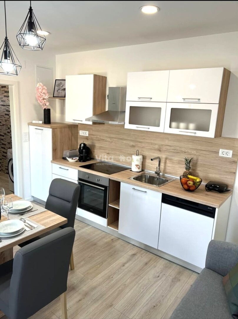 Stan u Zadru, 50m², 2 sobe