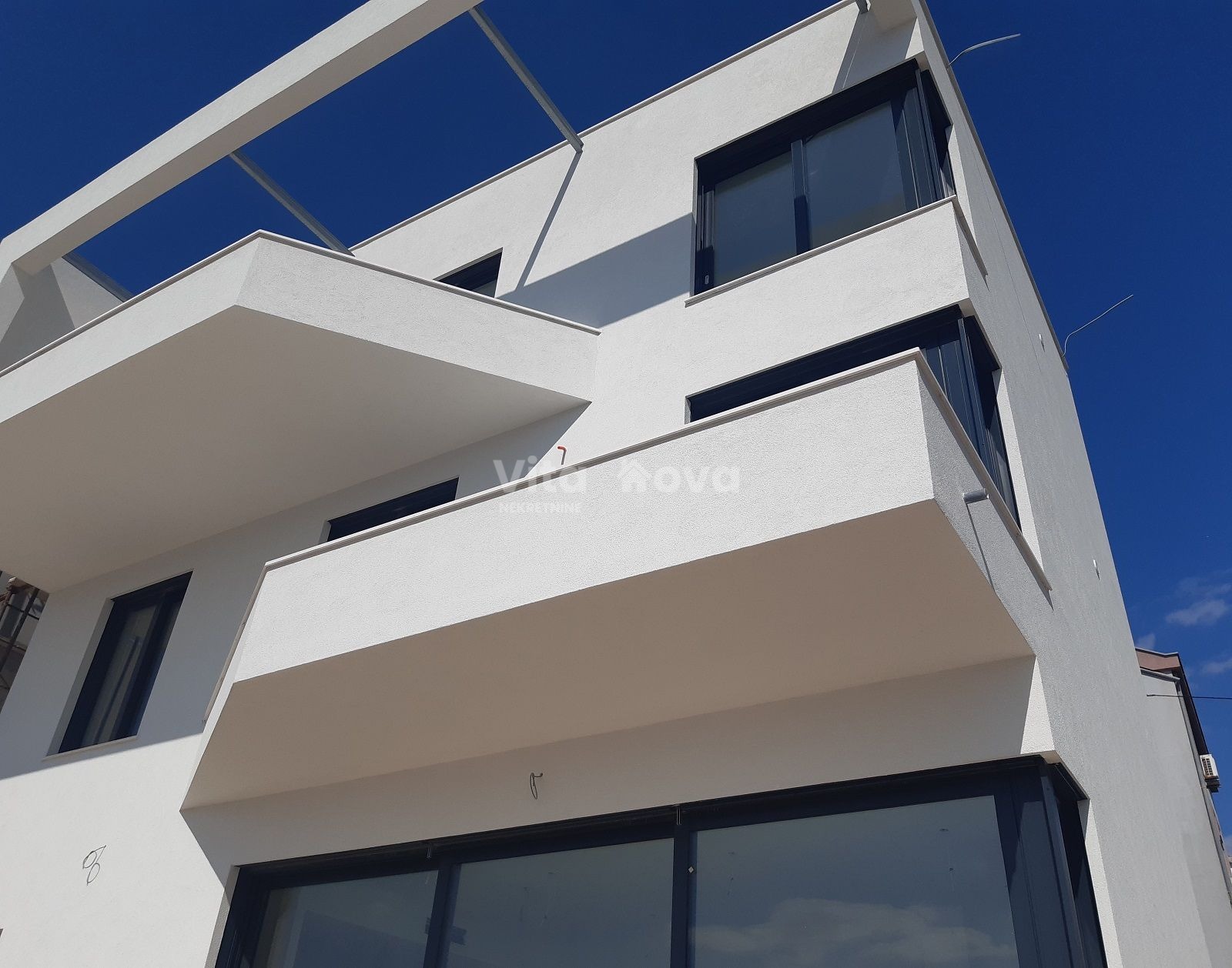 Kuća u Zadru, 220m², 5 soba — slika 2