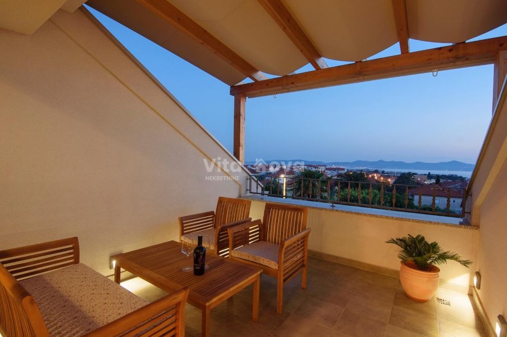 Stan u Zadru, 110m², 2 sobe — slika 2