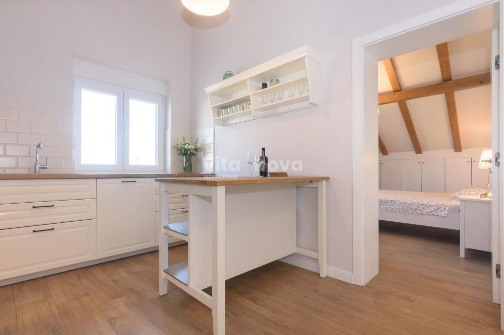 Stan u Zadru, 110m², 2 sobe — slika 4