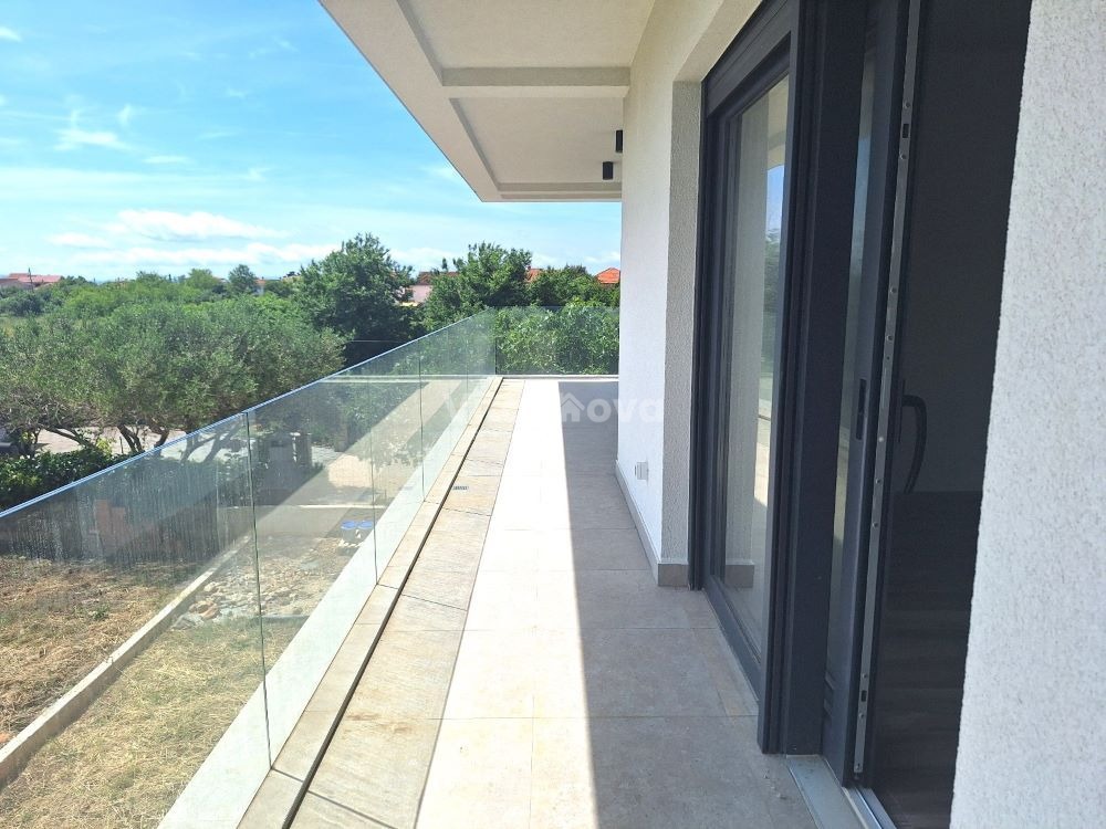 Stan u Privlaci, 90m², 2 sobe — slika 3