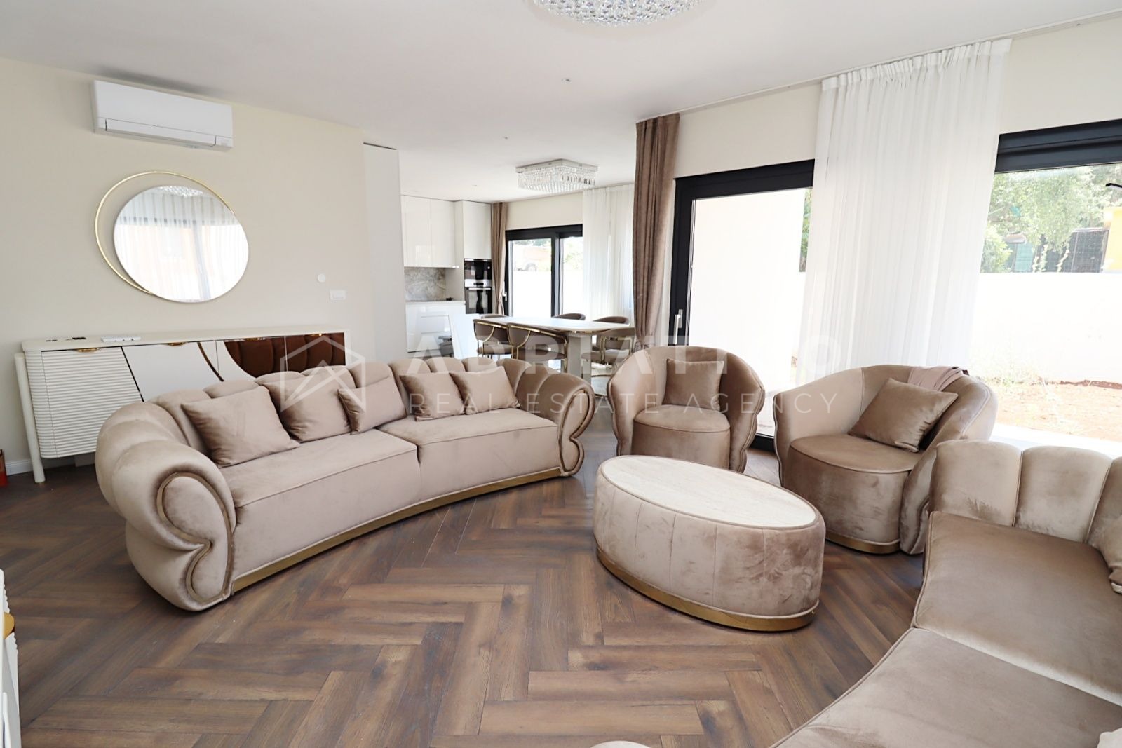 Stan u Rovinju, 119m², 3 sobe