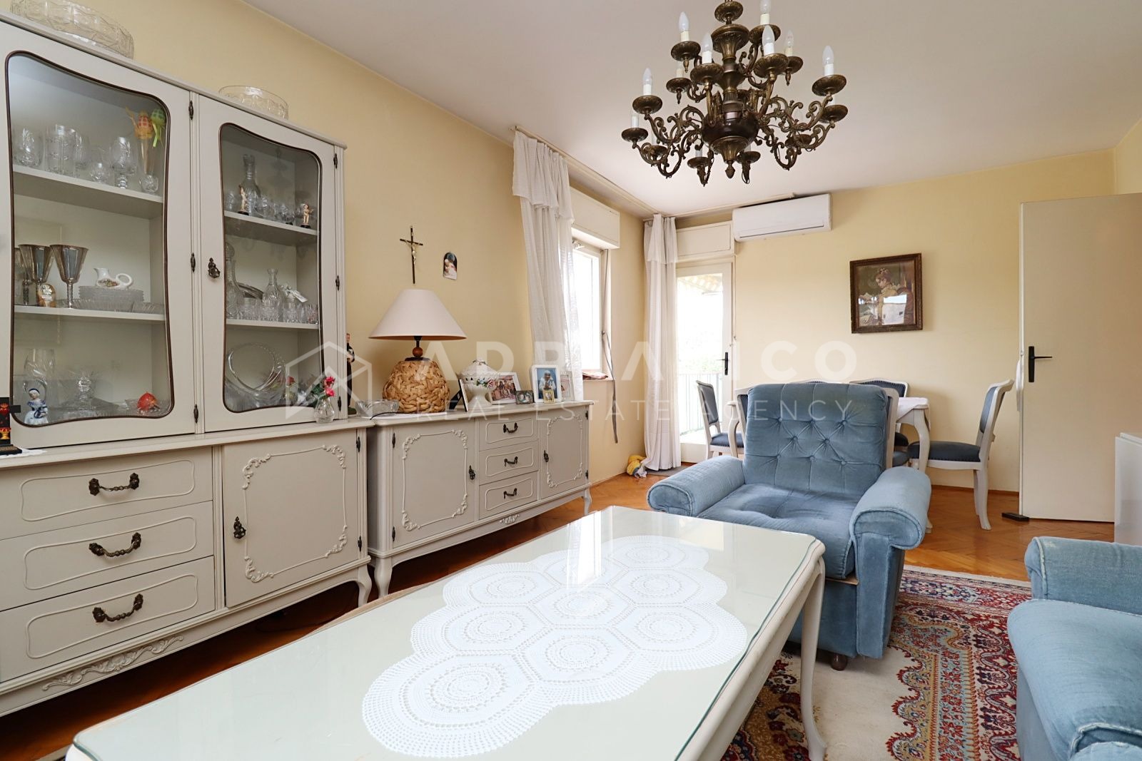 Stan u Rovinju, 81.4m², 2 sobe