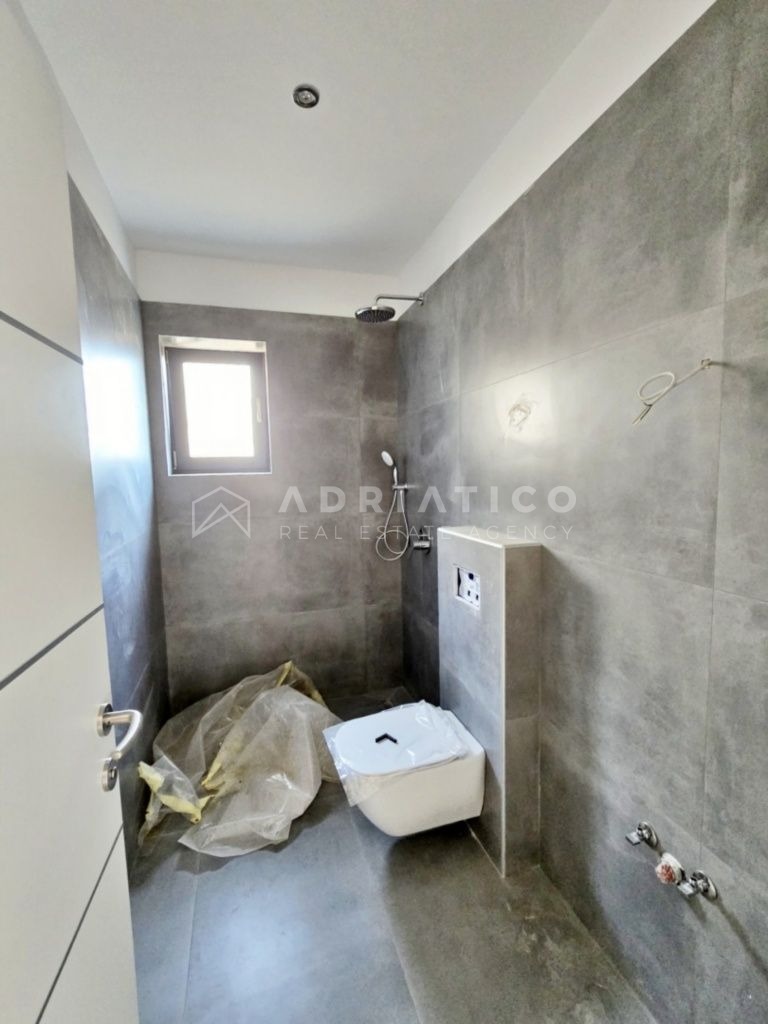 Kuća u Kanfanaru, 200m², 3 sobe — slika 5