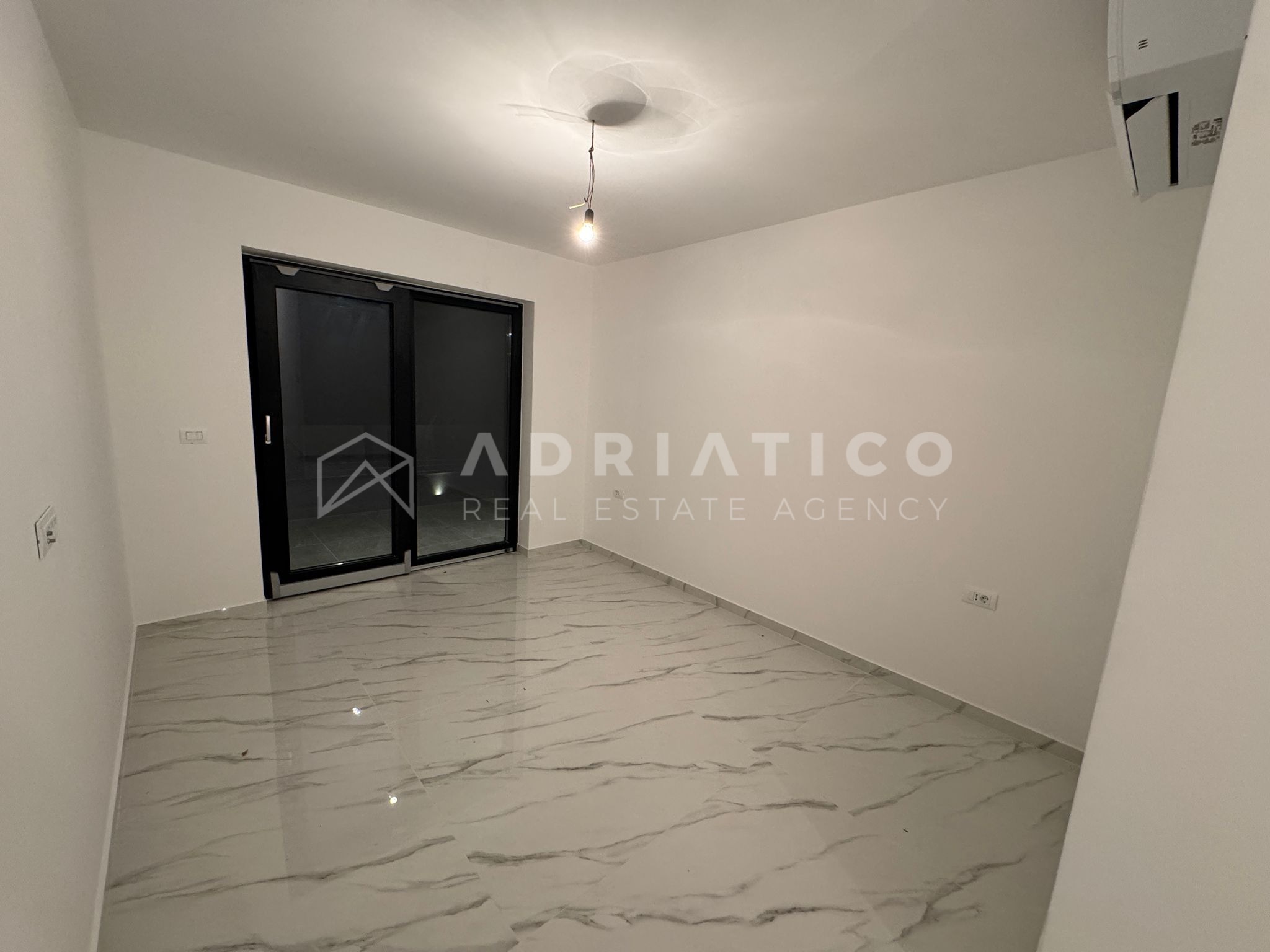 Kuća u Rovinju, 226m², 4 sobe — slika 5