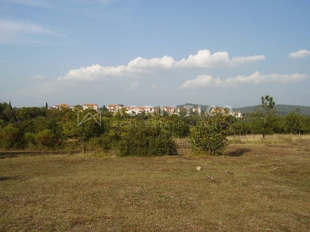 Zemljište u Rovinju, 3565m² — slika 3