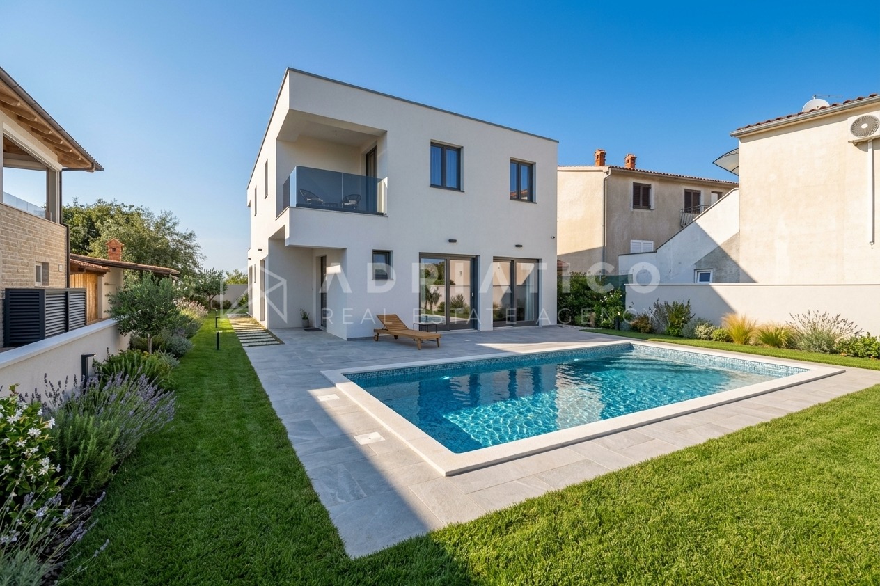 Kuća u Kanfanaru, 200m², 4 sobe, slika 2