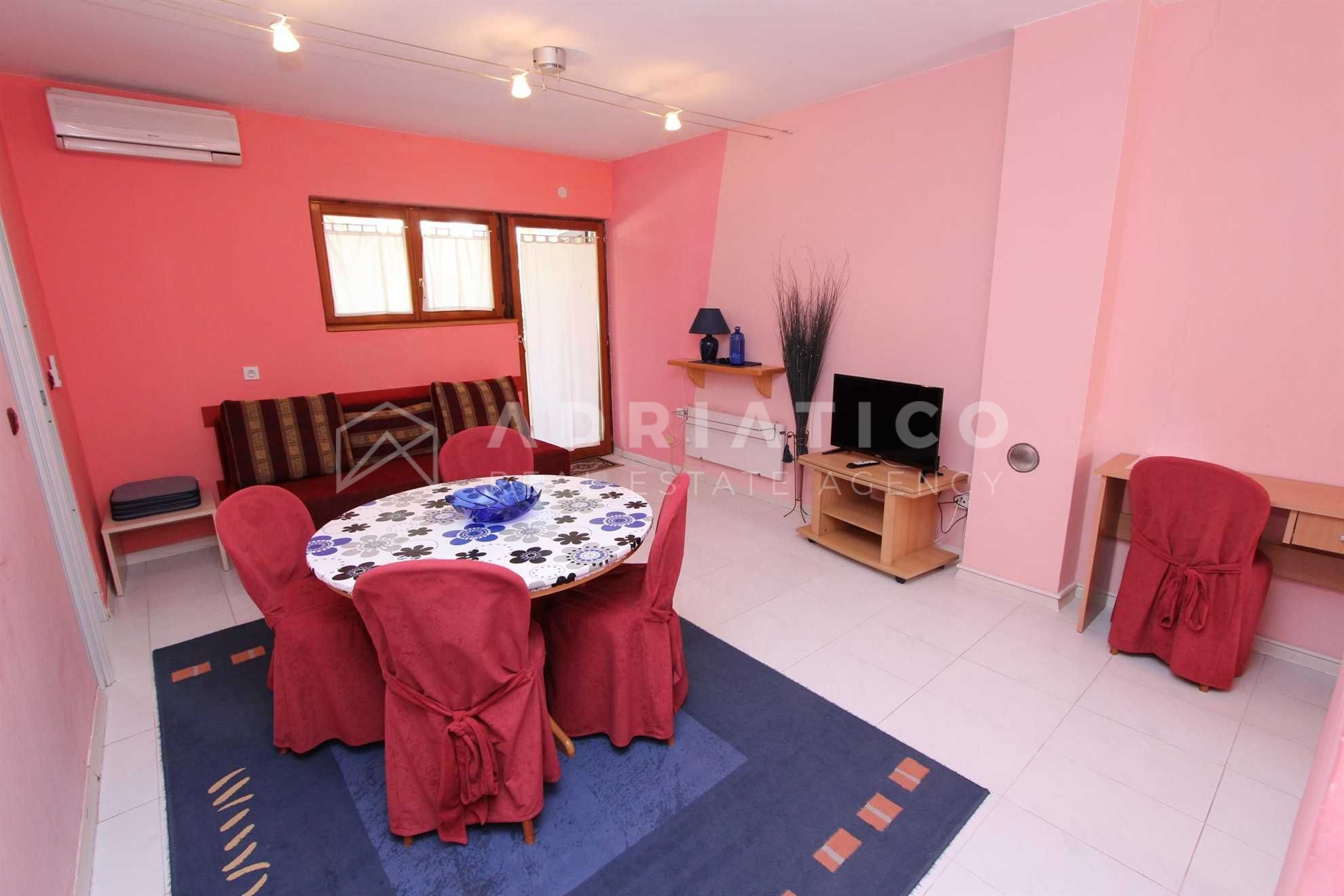 Kuća u Rovinju, 260m², 6 soba — slika 4