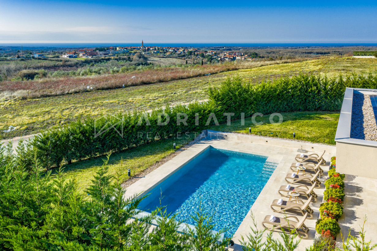 Kuća u Brtonigli, 341m², 3 sobe