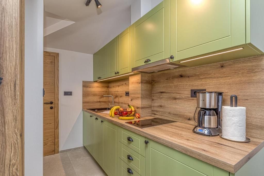 Kuća u Vrsaru, 120m², 4 sobe