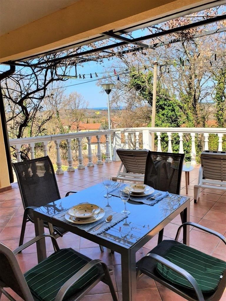 Haus u Poreču, 280m², 6 soba