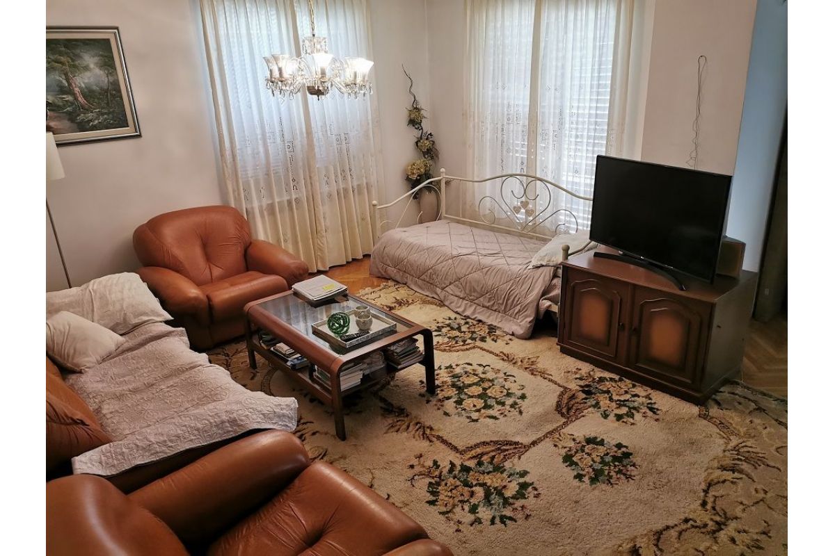 Kuća u Vrsaru, 480m², slika 4