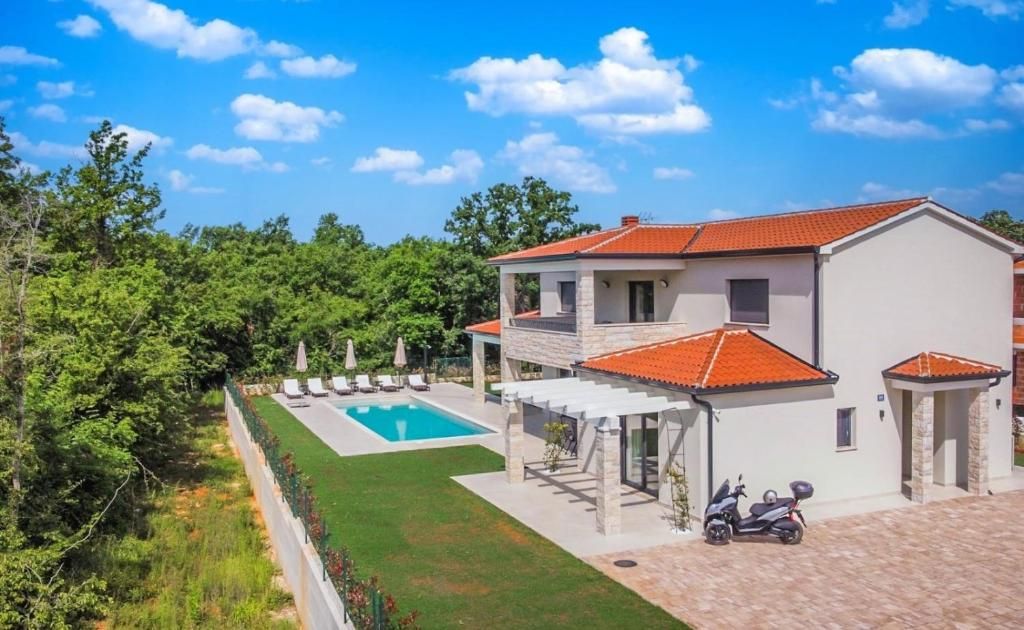 House u Poreču, 218.62m², 4 sobe