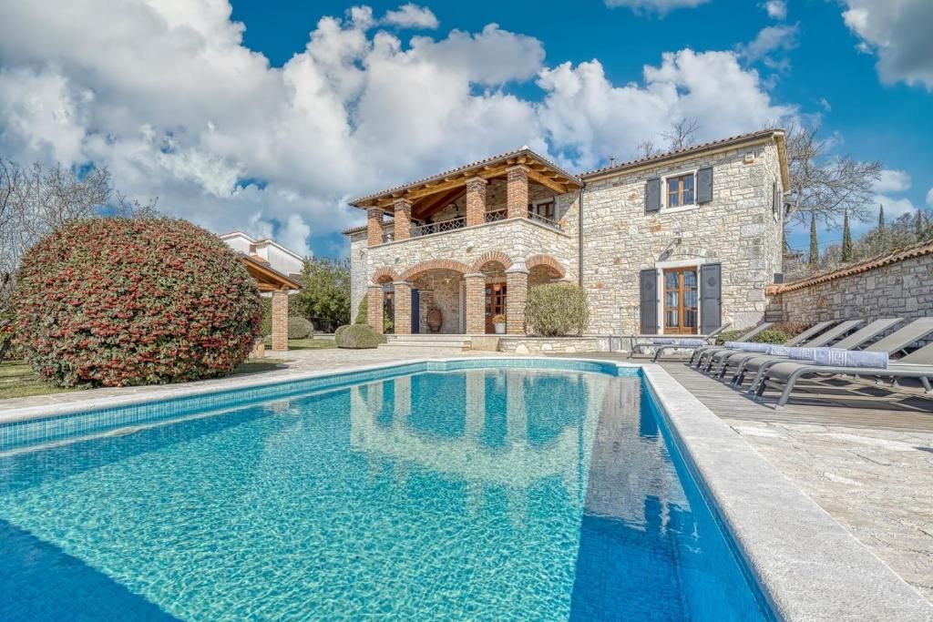 Casa u Poreču, 200m², 4 sobe
