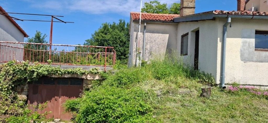 Haus u Grožnjanu, 110m²