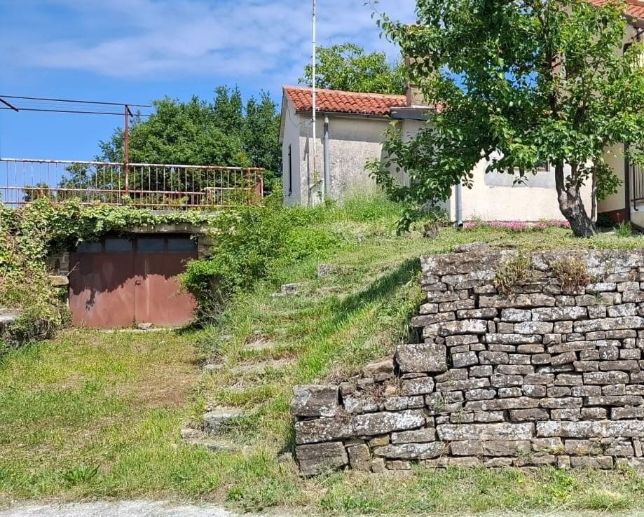Haus u Grožnjanu, 110m², slika 3