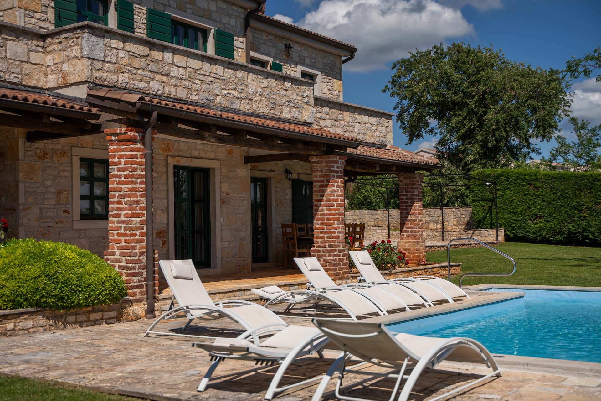 Casa u Sveti Lovreču, 256m², 3 sobe