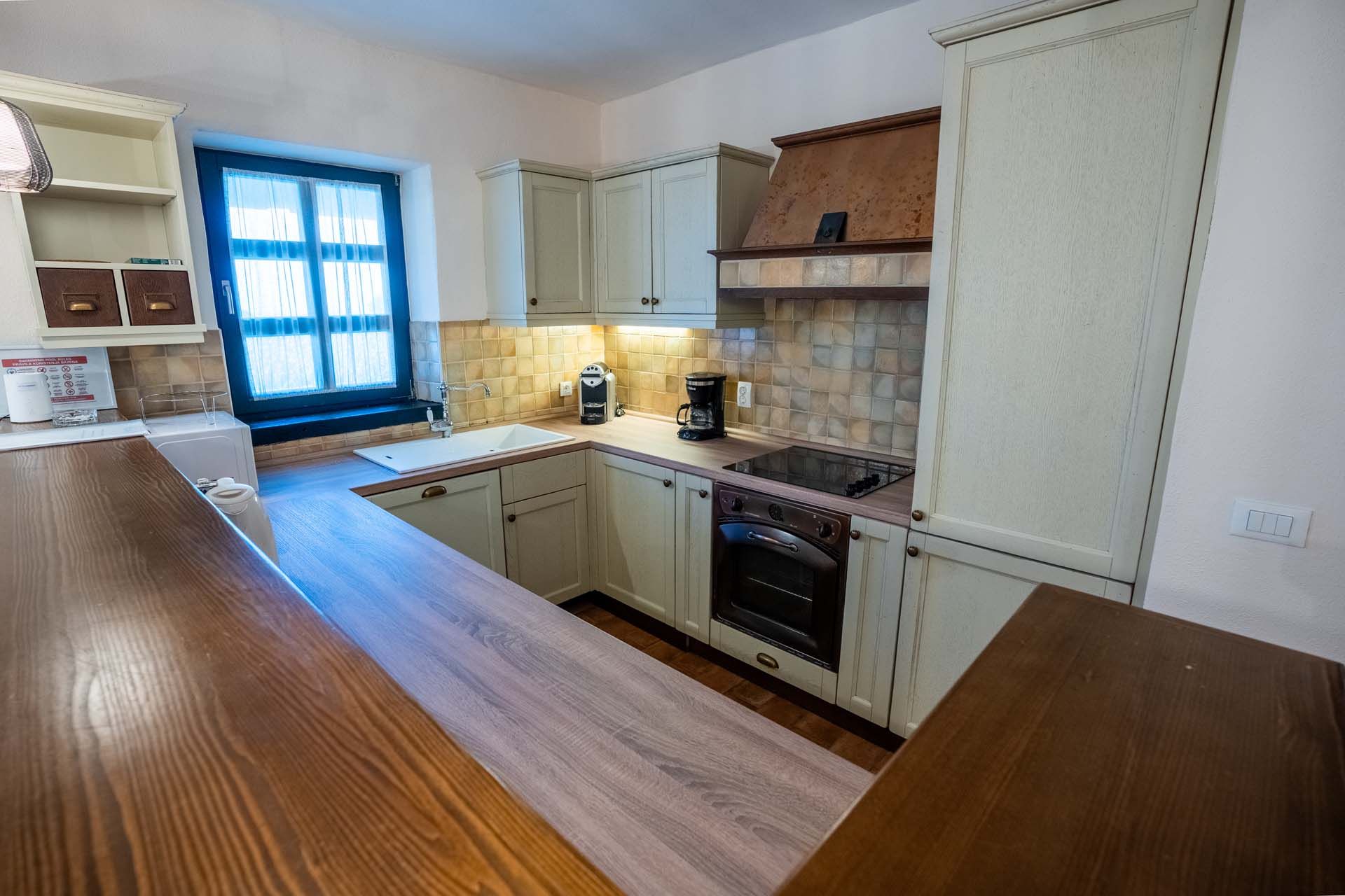 Haus u Sveti Lovreču, 199m², 4 sobe, slika 3