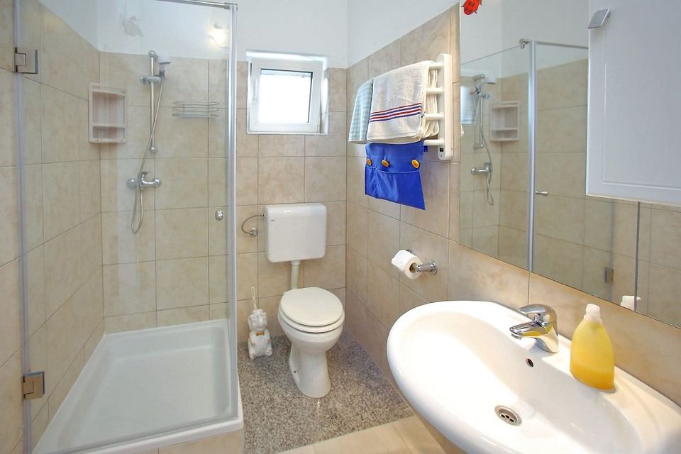 Casa u Bibinju, 308m², slika 4