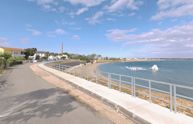 Land u Ninu, 1030m²