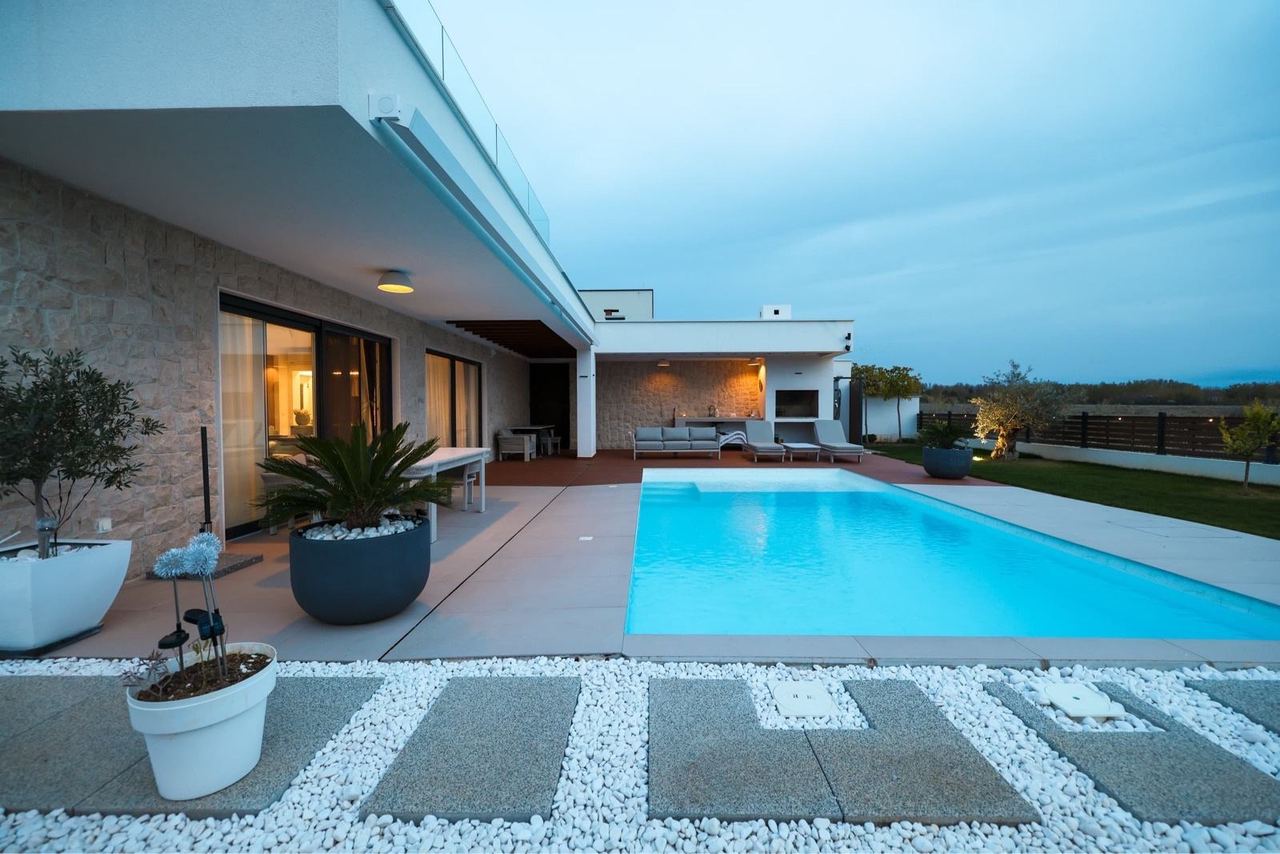 House u Privlaci, 196m², 3 sobe, slika 3