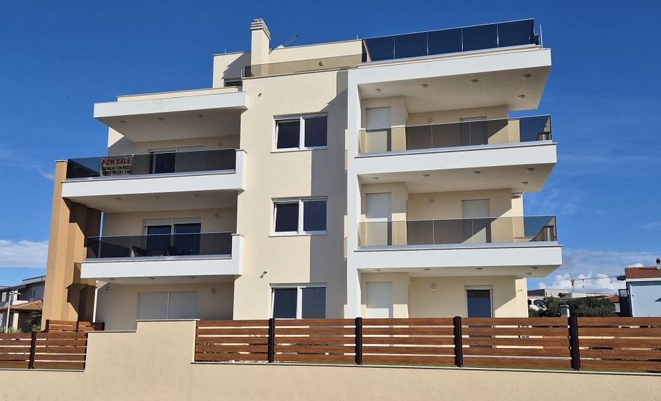 Wohnung u Povljani, 111.65m², 2 sobe