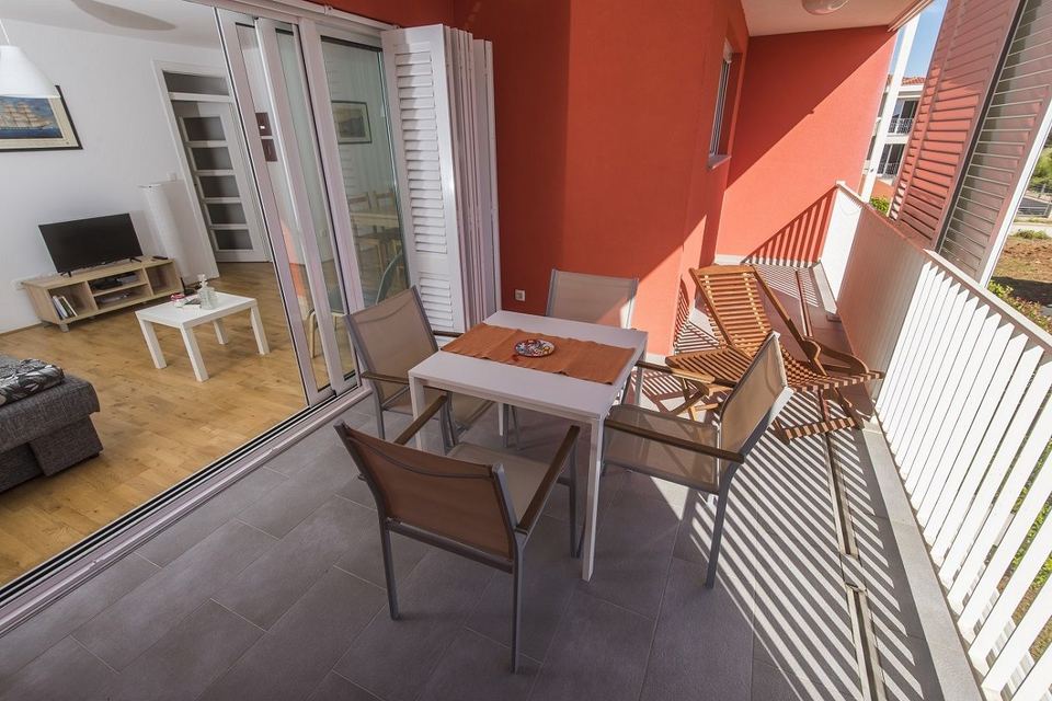 Wohnung u Privlaci, 71m², 2 sobe