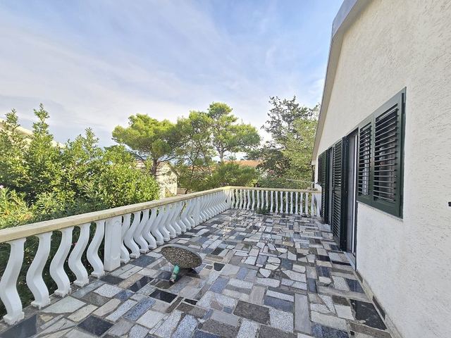 Kuća u Viru, 180m², 5 soba