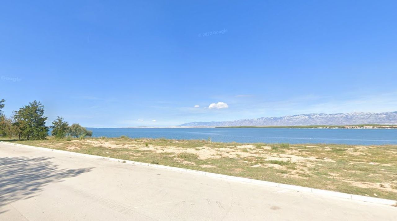 Zemljište u Vrsiu, 661m²
