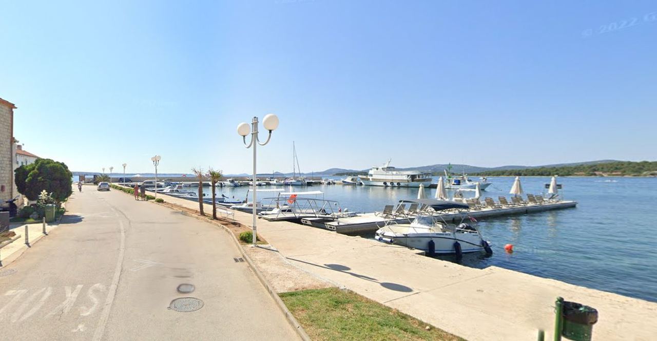 Zemljište u Sveti Filip i Jakovu, 950m²