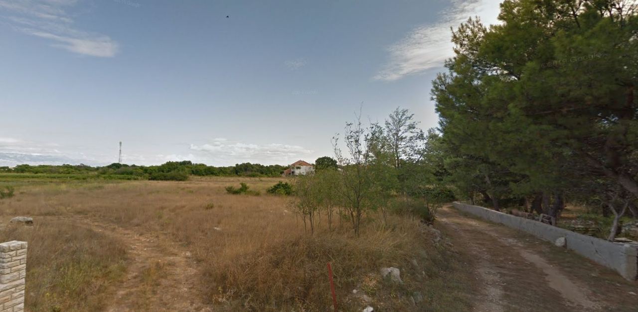 Zemljište u Privlaci, 710m²