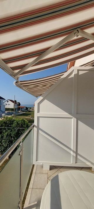 Kuća u Privlaci, 200m², 7 soba, slika 2
