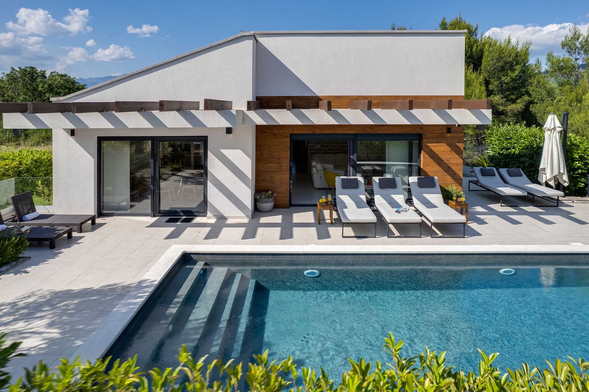 Casa u Novigradu, 172m², 3 sobe, slika 2