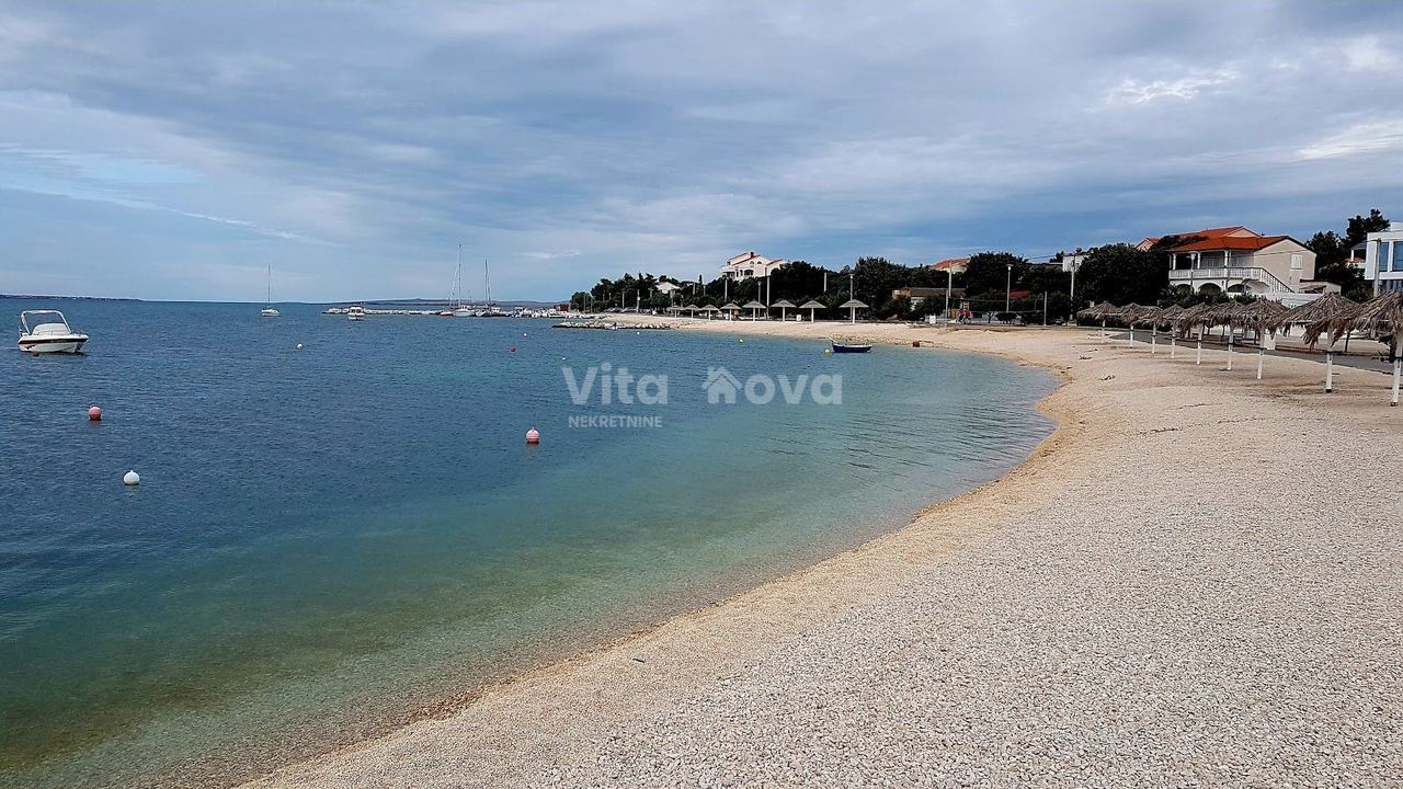 Zemljište u Vrsiu, 1250m²