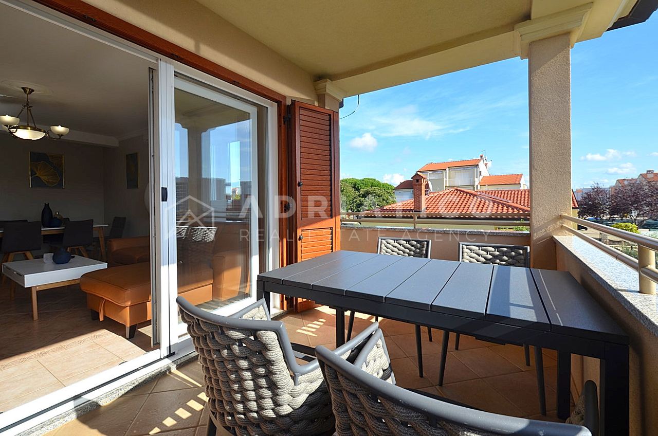 Stan u Novigradu, 64m², 2 sobe