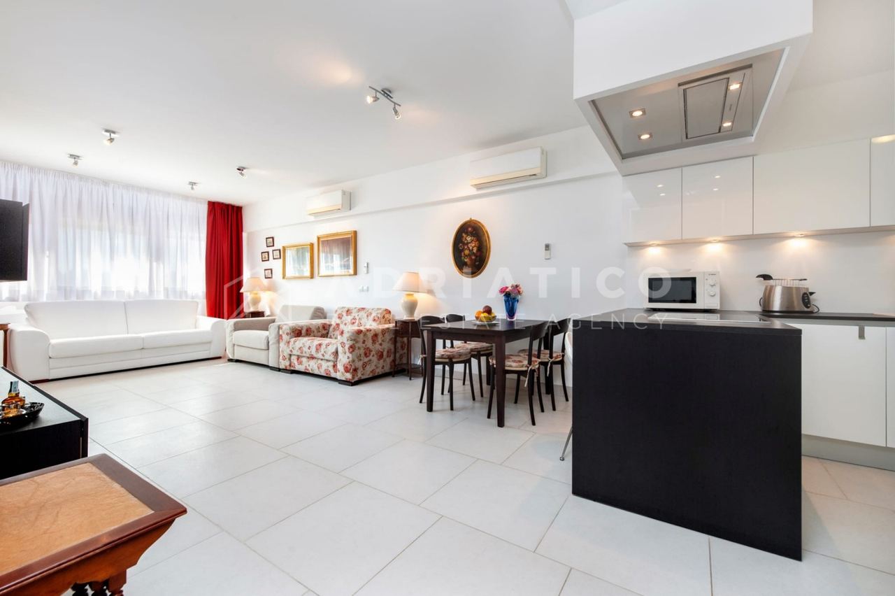Appartamento u Rovignu, 140m², 2 sobe