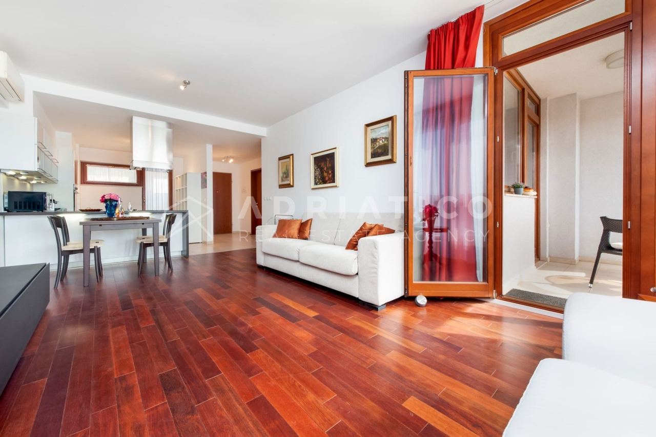Appartamento u Rovignu, 70m², 2 sobe