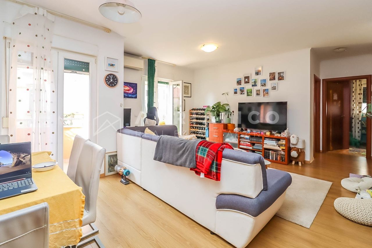 Wohnung u Rovinju, 63m², 2 sobe