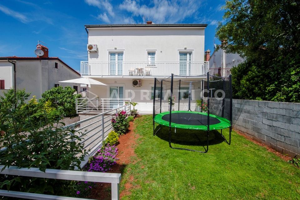 Kuća u Rovinju, 356m², 9 soba
