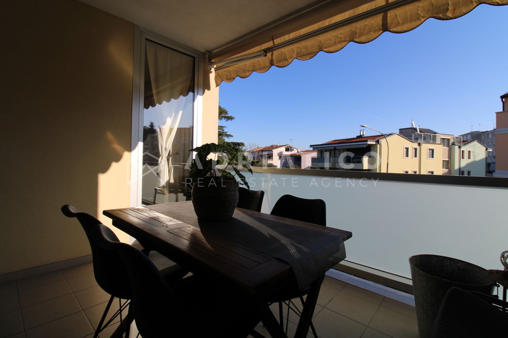 Apartment u Novigradu, 71.36m², 2 sobe, slika 2