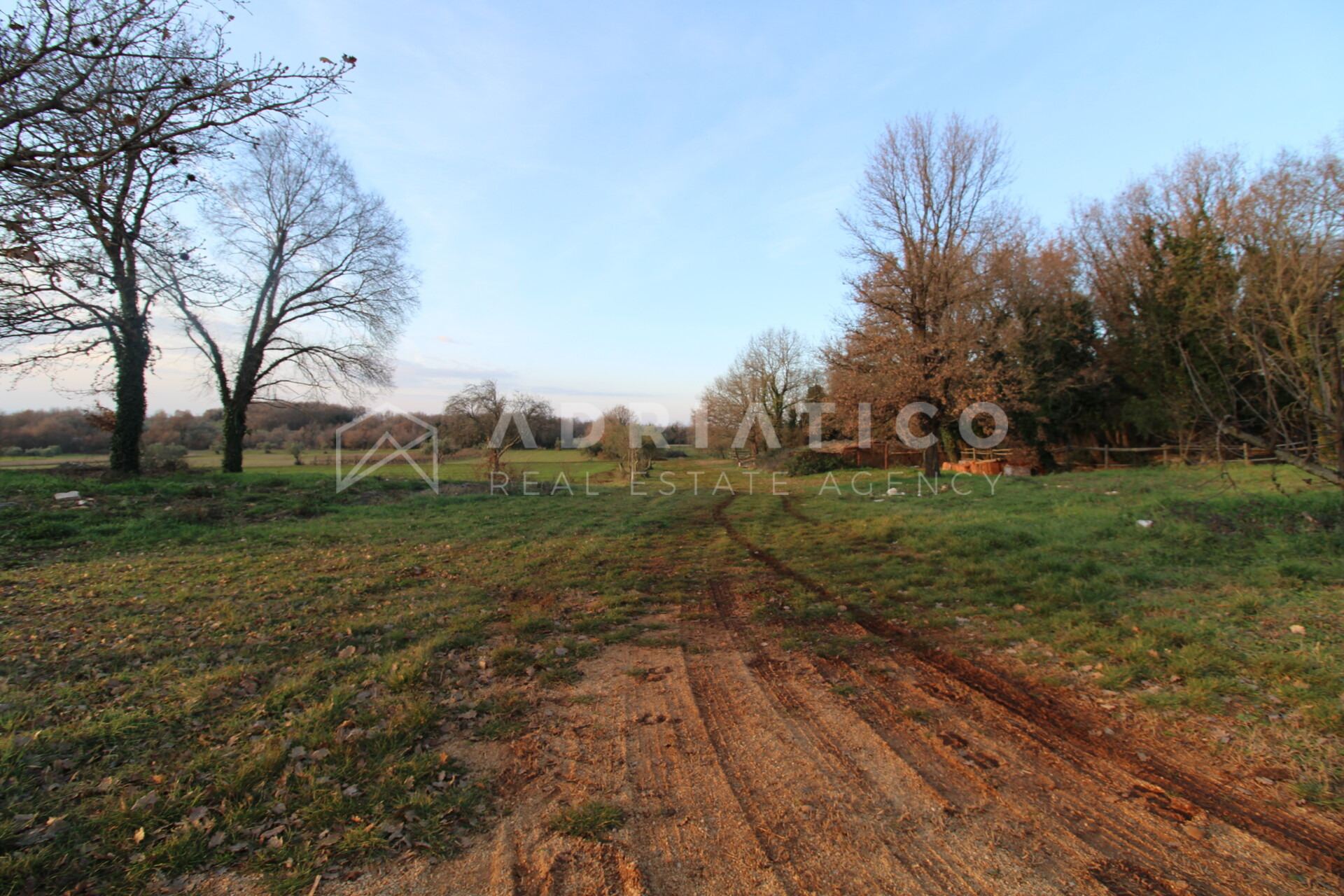 Terreno u Brtonigli, 1274m², slika 2