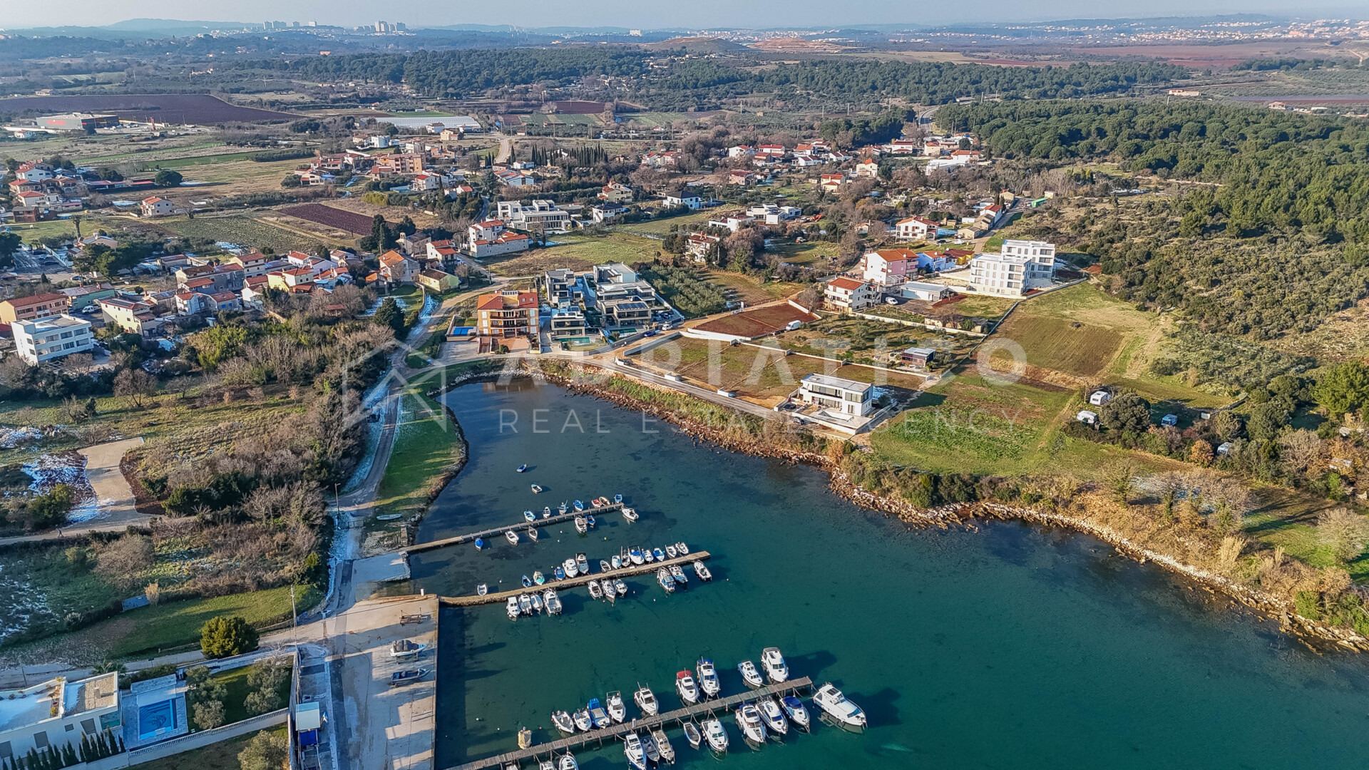 Zemljište u Medulinu, 742m², slika 2